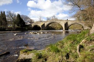 ilkley old bridge 3 sm.jpg